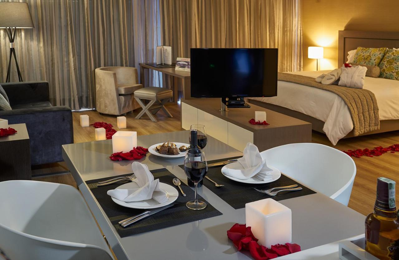 Hotel 100 Luxury Suites By Preferred Bogotá Exteriér fotografie A suite at the hotel