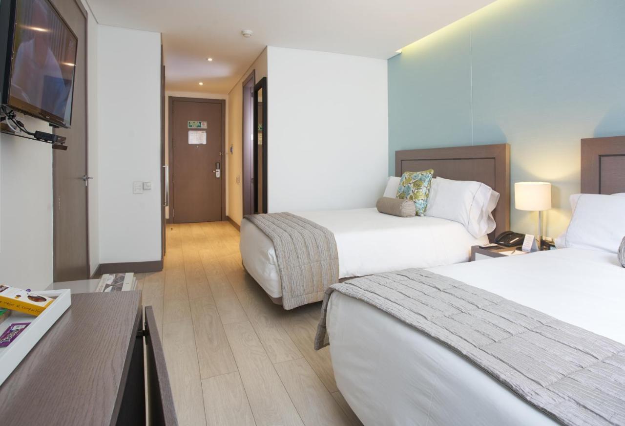 Hotel 100 Luxury Suites By Preferred Bogotá Exteriér fotografie A room at the hotel